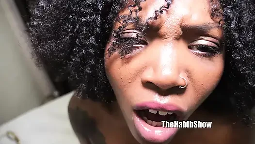 KIARA HOT gets eaten out and she returns the favor with a blowjob until Allan Chocolate bust a nut