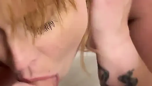 Ich lutsche meinen schwanz