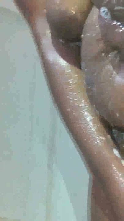 Thick Ebony Shower | Clip 1