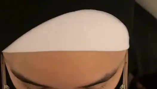 Hijabis chick blowjob in toilet