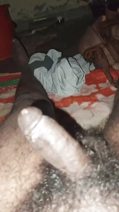 I'm using my hand to get the cum out of my dick