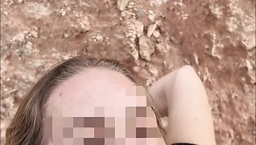 Versaute MILF wird von BBC während der wanderung arsch gedehnt und ins gesicht gemalt