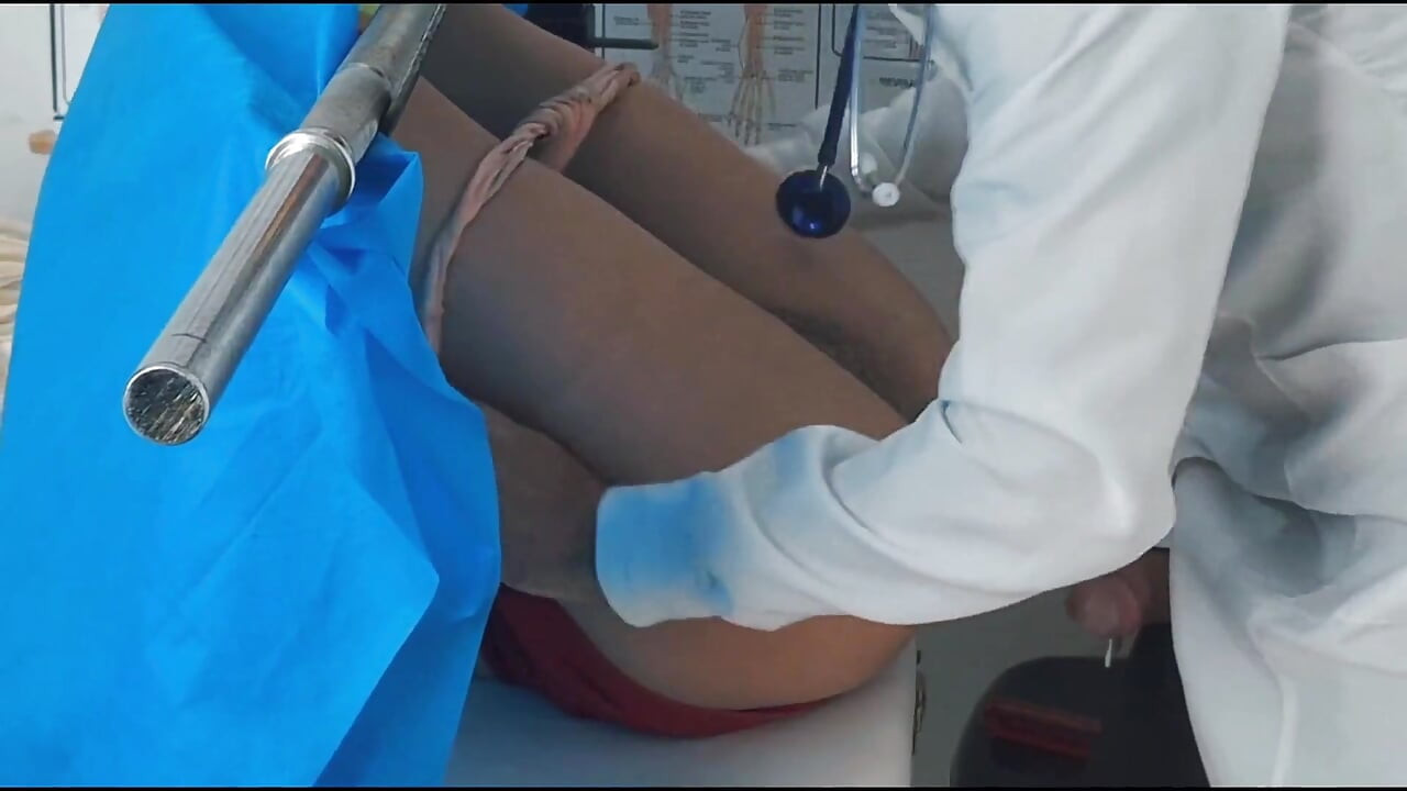 Clandestine Gynecologist Didn't Know He Was Being Filmed!