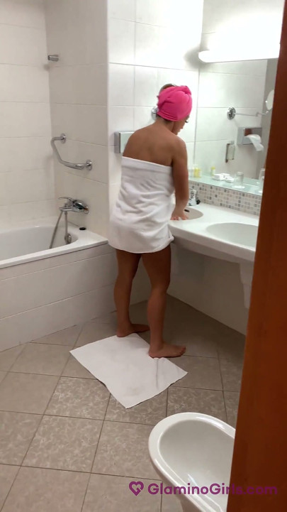 Glamino Girls - Part 3 Wild Fuck with Busty Sex Bomb