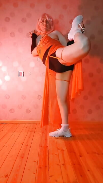 Club Slut Exotic Dance How Flexible White Body