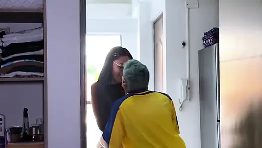 TAKE OFF YOUR PANTS!! MY EX BROUGHT ME A TEDDY BEAR AND A BLOWJOB
