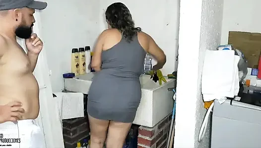 I Give the Maid a Good Fuck Part 1