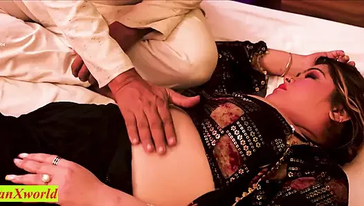Köylü baba ile güzel kız erotik seks! Hintli yaşlı doktor genç kıza karşı