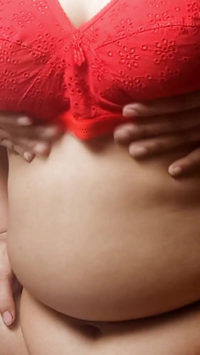 Bangladéšská nadržená manželka podvádí na videohovoru sex - IMO volání tvrdé šukání | Klip 2
