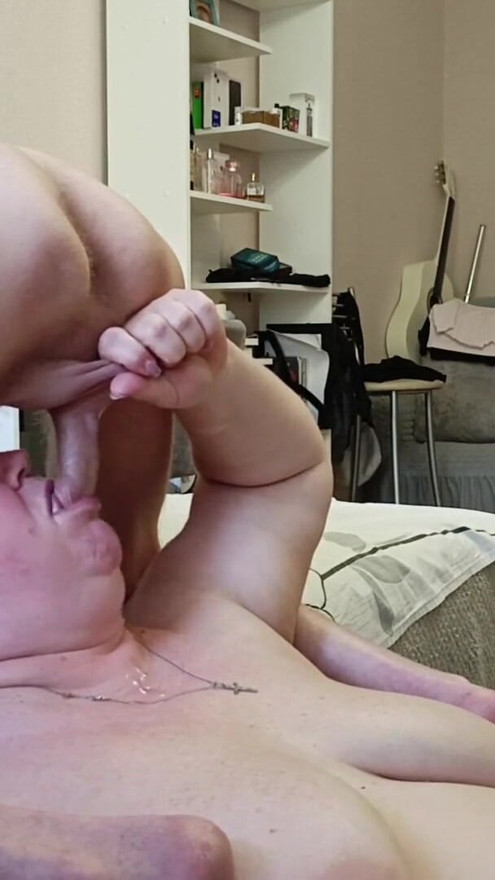 he sat on his neighbor's face and fucked her in her mouth, filling her with hot cum | Clip 1
