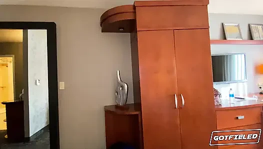 Döllenmiş sevimli spinner Harley Haze dölleniyor