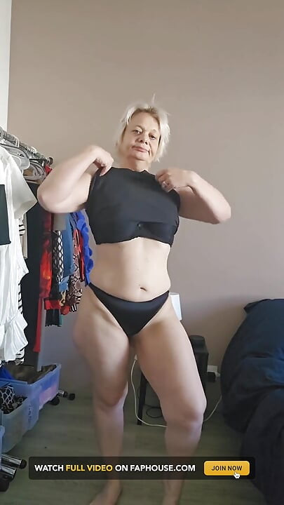 The Day Is Overheated, I'm All Wet, I Have a Craving for Sex
