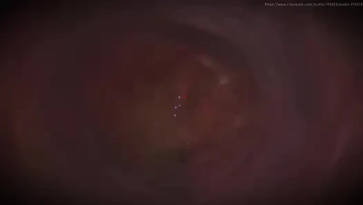 B014 Мужчина сжался и оказался в ловушке во время глотания киски женщины в вагины