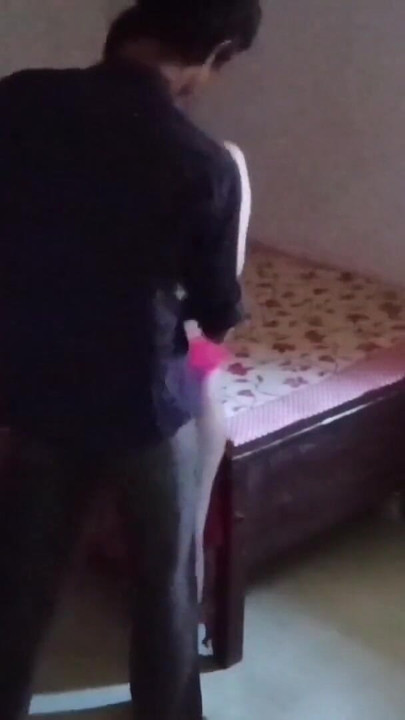 Epic moment from "Girlfriend records boyfriend having sex"