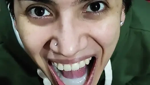 Quickie! Blowjob, Open Mouth Mouthful, Cumplay and Swallow!