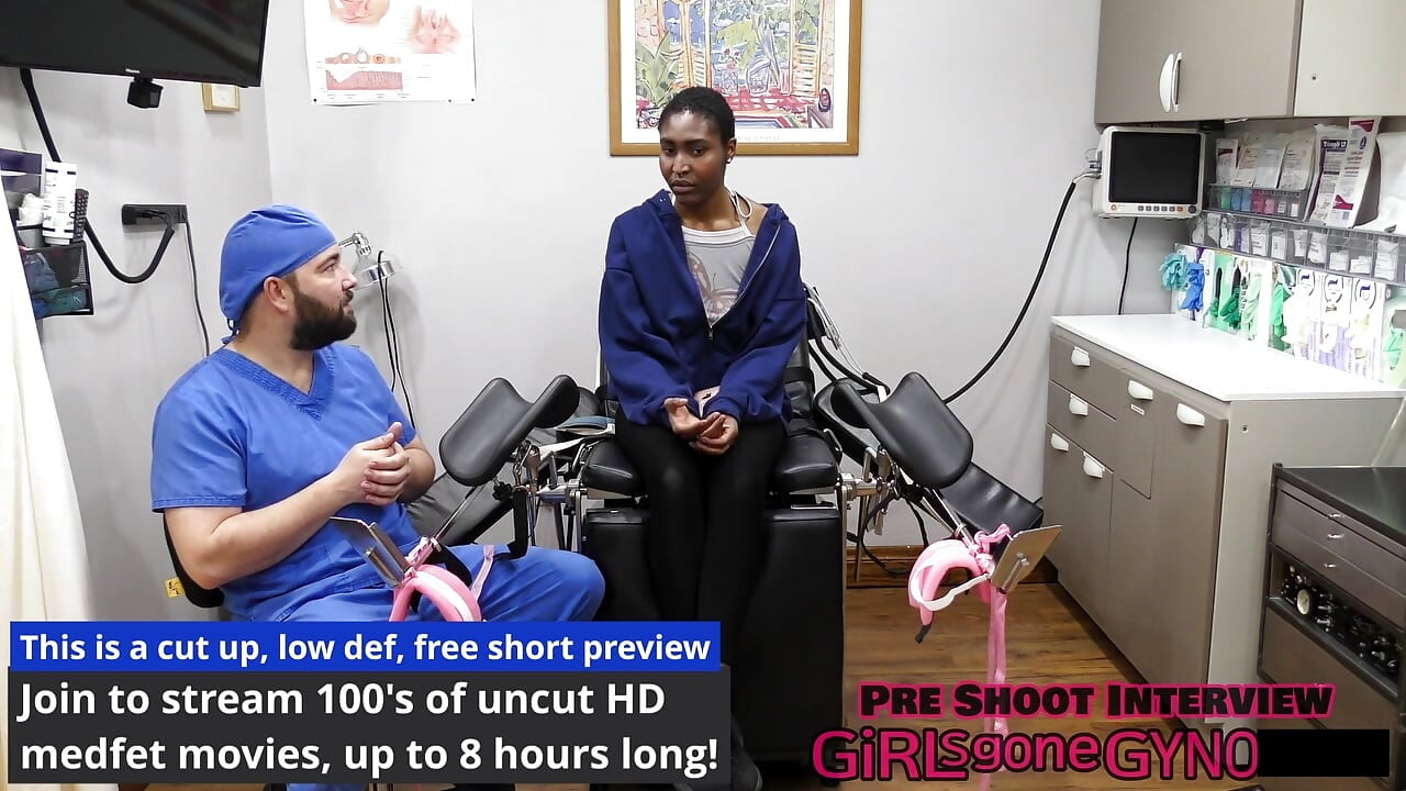 Daisy Mynx's 1st EVER Gyno Exam