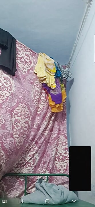Tamil aunty playing boobs and pussy