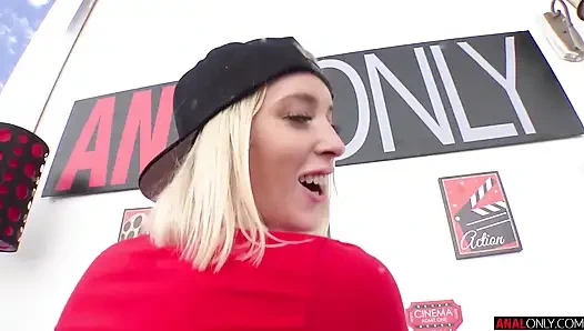 Marilyn bir badass arka kapı sürtüğü