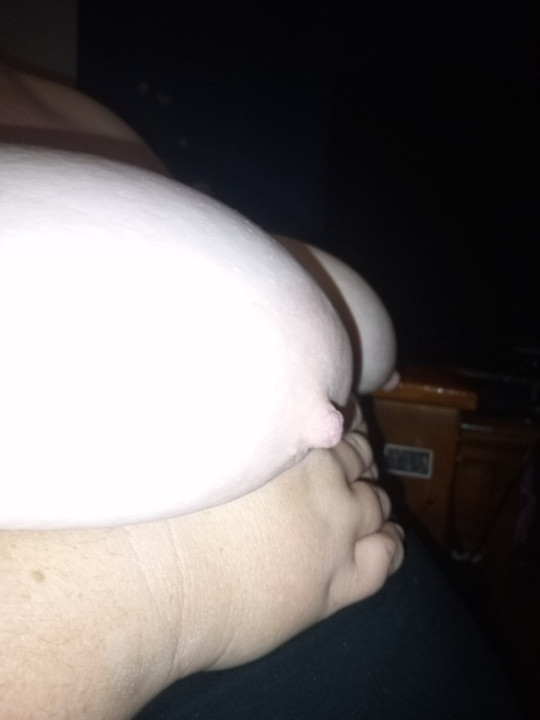 BBW boobs wet pussy