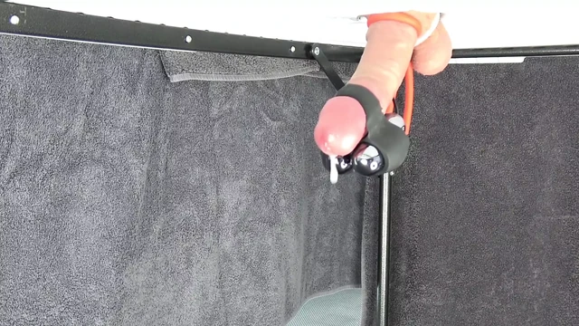 CUMSHOT CHALLENGE - MILKING GLORYHOLE TABLE