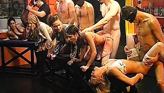 Schlucken Und Ruhig Bleiben, Wilder Orgie-fick