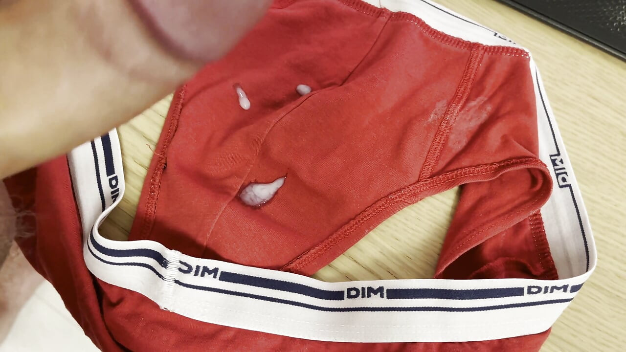 Cumming in My Red Briefs