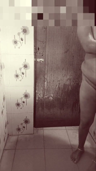 Bathroom sex indian aunty Desi aunty sexy aunty big ass ass aunty Kolkata aunty local aunty pussy | Clip 3