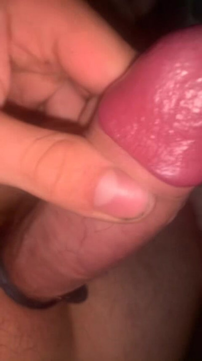 Дрочить мій жорсткий член і показує це тобі