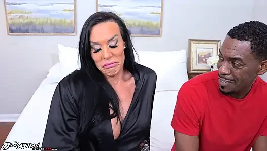 Aliyah Taylor anal sevgilisi