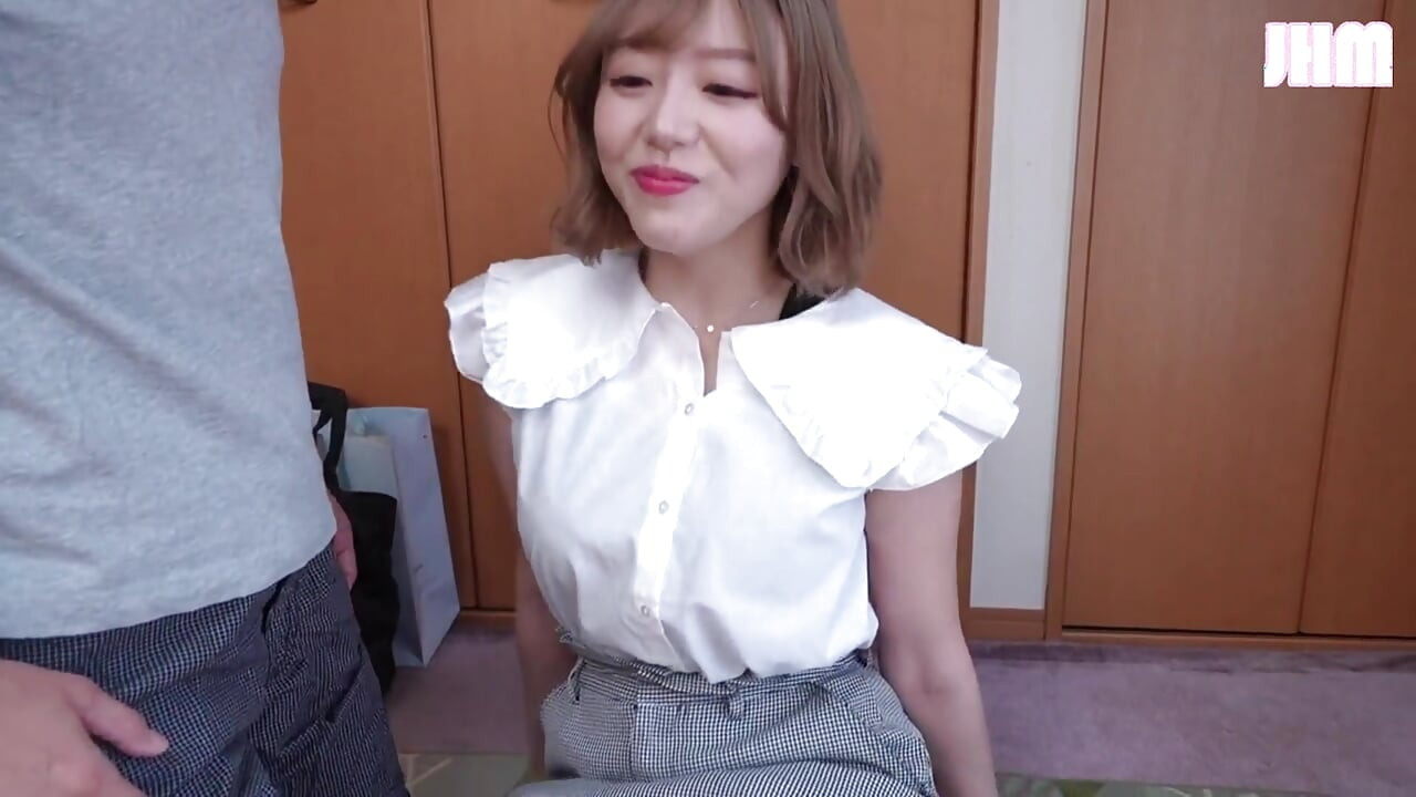 렌트 여친 Mao. 하마사키 마오(Hamasaki Mao)는 분위기가 바뀌면 장난스럽고 대담하게 변하는 달콤한 데이트를 선사합니다. - 챕터 1