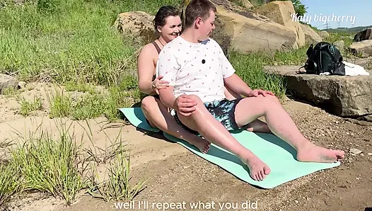 Yoga dersi plajda ateşli seksle sona erdi