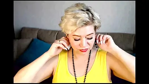 My wife is a cool webcam slut-1 4 .!. )) Hot mature bitch in yellow dress...