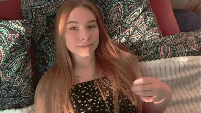 Vlog Fingering Elastic Pussy and Crumples Tits