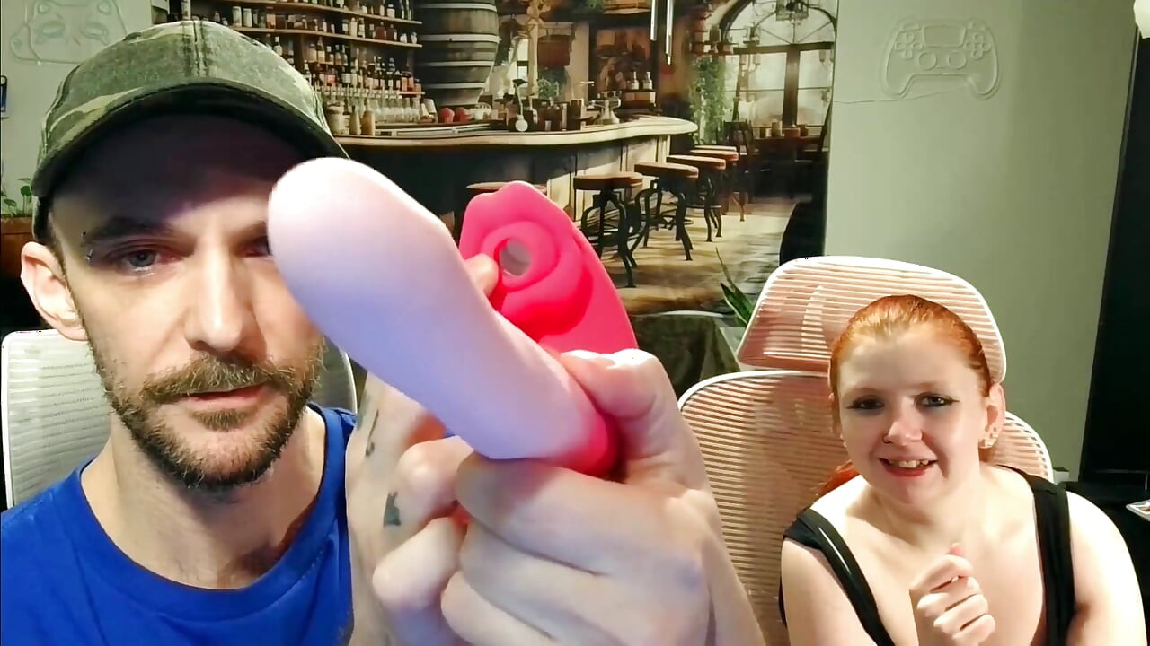 Amoochoo 3 in 1 - Nyepong Kontol Dan Muasin Memeknya Pakai Dildo Sampai Muncrat
