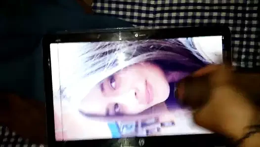 Sexyface lezzetli cumshot v