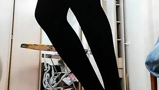 Çoraplı sahibe aşağılıyor. Tg'de benden daha fazlası: legs_olga