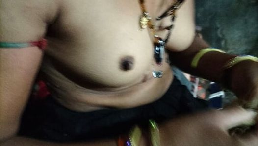 Sex gala ko akila dek kar dhudi ki babi ki