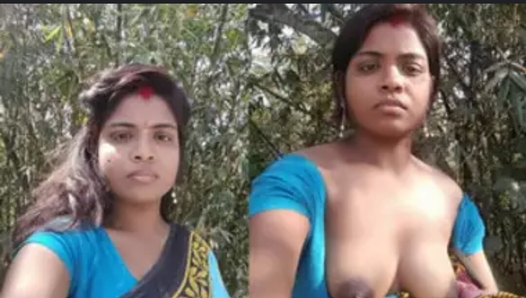 Desi girl ko pakad ke li uske jungle me