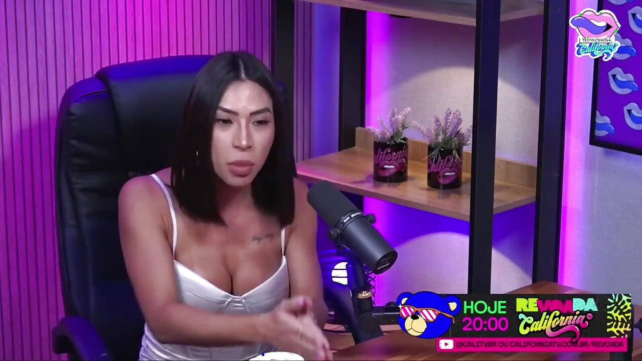 Podcast Revoada - Beatriz Miuky