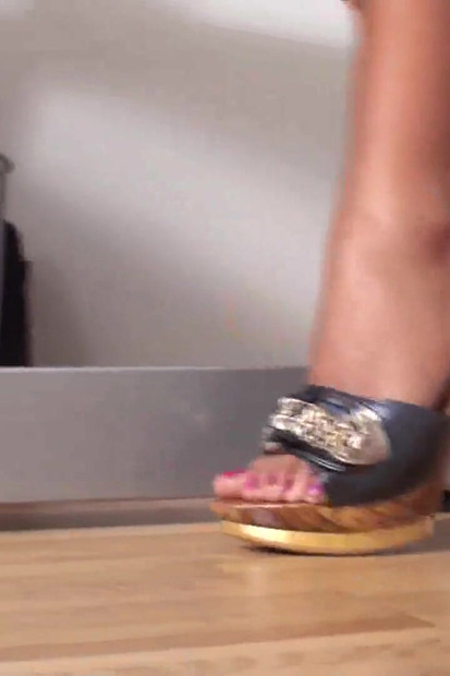 एशियाई पैर घूमते हुए