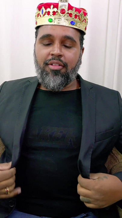 बड़ा काला लंड हॉट गोल-मटोल सुनहरे बालों वाली चोदने लायक मम्मी की चुदाई कर रहा है