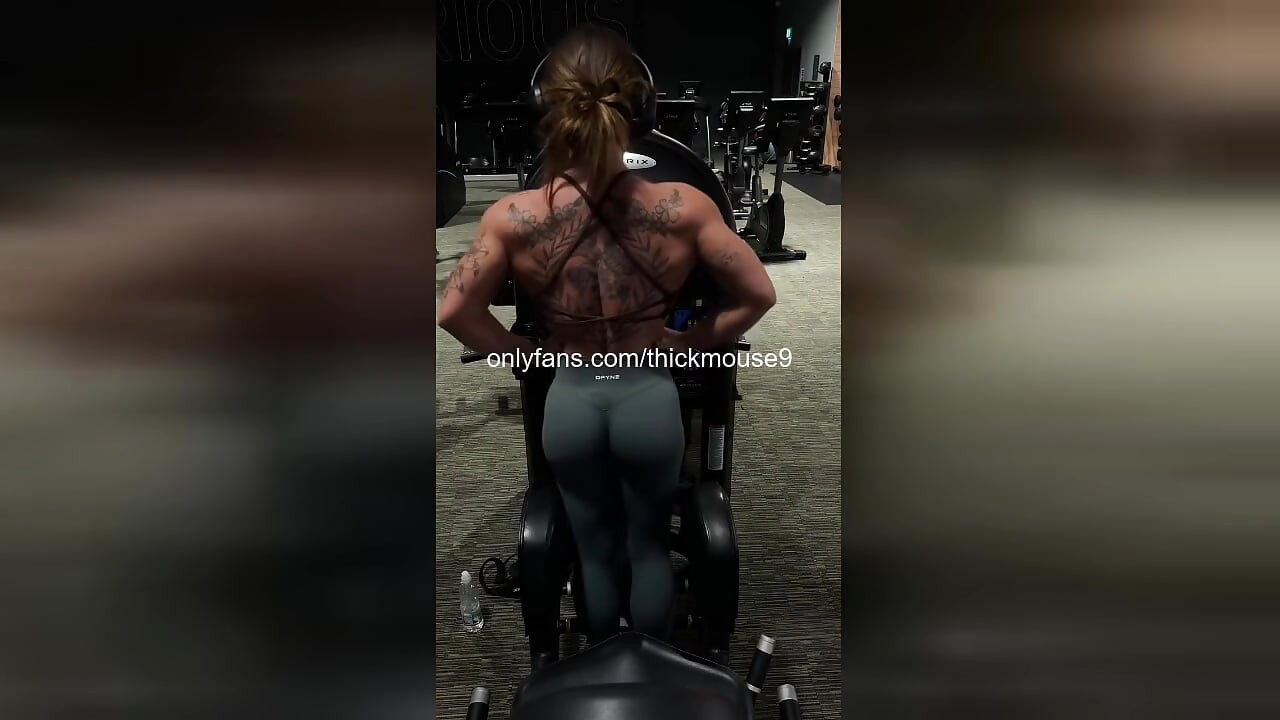 TikTok Live Accident: Teen's Pussy Destroyed by Huge Cock Gape