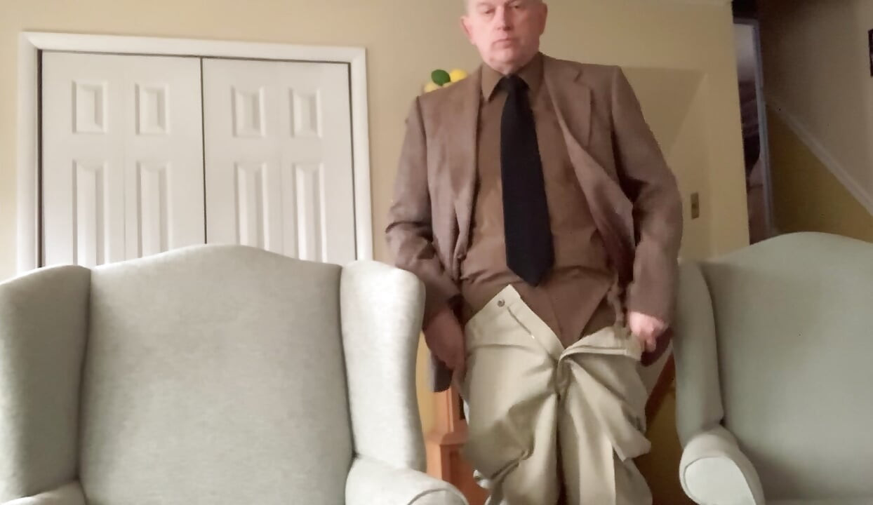 Mature daddy masturbating, let's watch