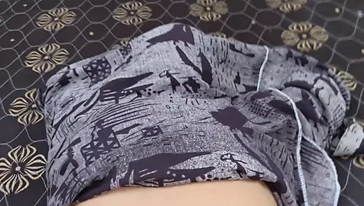 Bhabhi ki neend kharab kar di subah subah devar ne