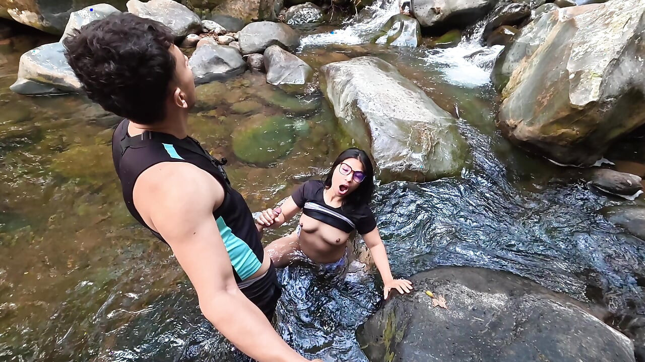 PART ONE fucking in the river.. SEX IN PUBLIC a madness lets her face be filled with cum