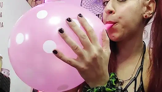 Shyyfxx götüyle balon okşuyor ve patlatıyor!