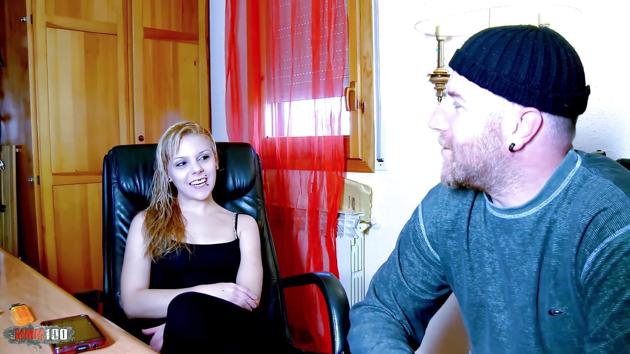Jakeline Teen: interviu video sexy cu Jakeline Teen