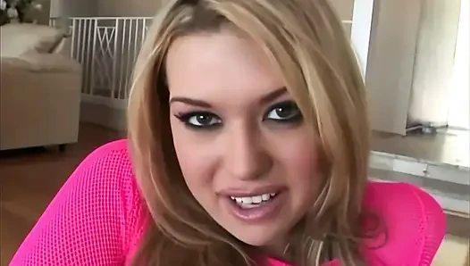 Eine Harte Doppelte Penetration Für Tiffany Raynes Perfekte Muschi