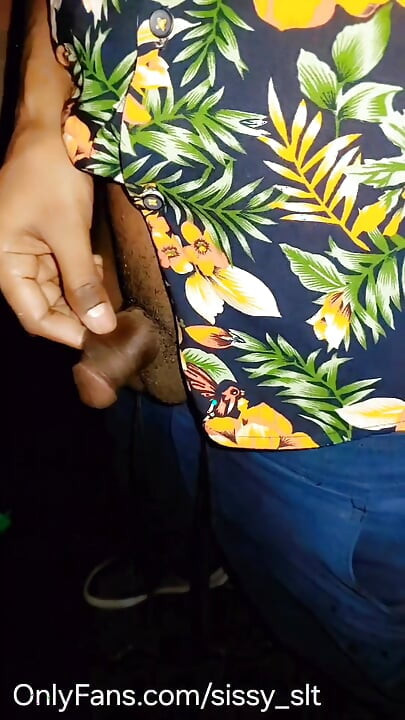 Fofa pequena clitty marrom
