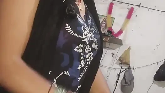 Hintli kız arkadaşla mastürbasyon